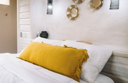 Calibishie Complejo | Hibiscus Caribbean Garden suite with pool