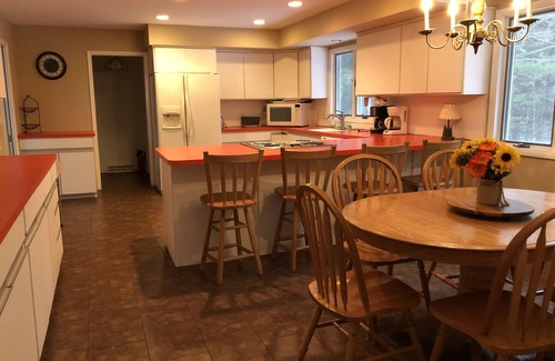 Bolton Landing Casa | Hickory Hill Mountaintop encantador, familiar, tranquilo, muy privado, vista al lago