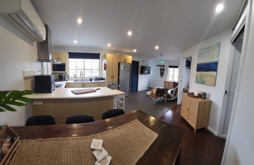 Maroubra South Apartamento | Hidden Gem 2BR LvL1 Home Top Apt Pool & Heated Spa near Sydney's Best Spots