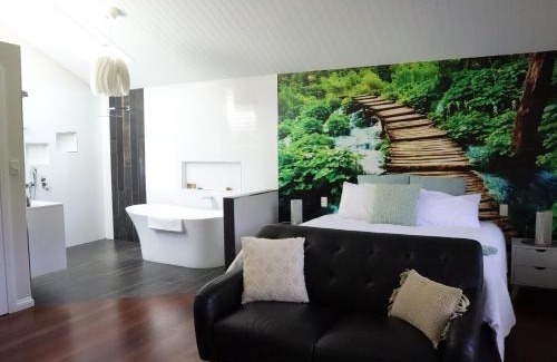 Mapleton Villa | Hideaway Falls - Evergreen Cottage