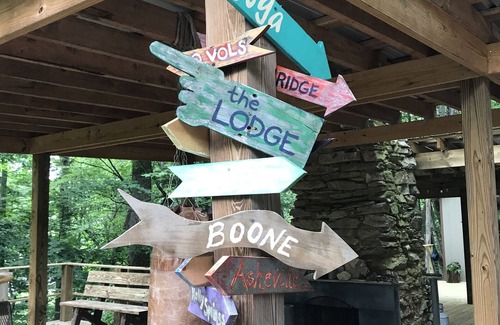 Flag Pond Casa | Hideaway from it all ! Holyfield Hideaway, Flag Pond, Tennessee