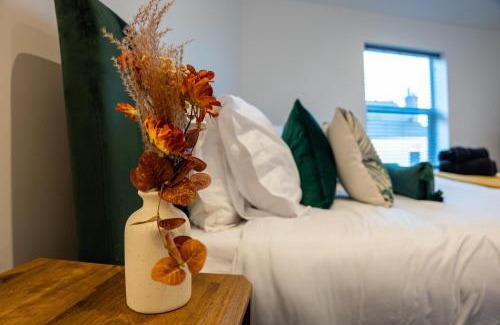 Giltbrook Apartamento | High End Apartment - Perfect For Contractors & Builders - Free Parking