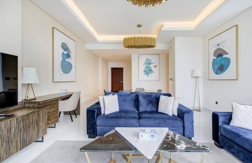 Dubai Media City Apartamento | High-Floor 2BR Apartment with Stunning City Views at Avani+Palm View Dubai