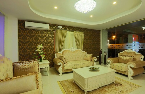 Phase 1 Hotel | High Sky Blue Ridge