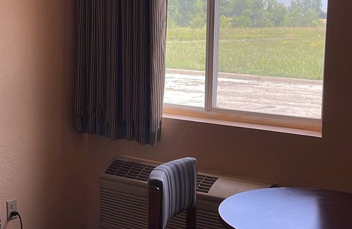 Peculiar Hotel | Highland Inn Peculiar