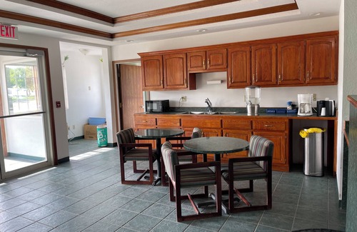 Peculiar Hotel | Highland Inn Peculiar