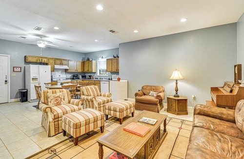 Edinburg Casa | Hike & Fish: Family-Friendly Louisville Home