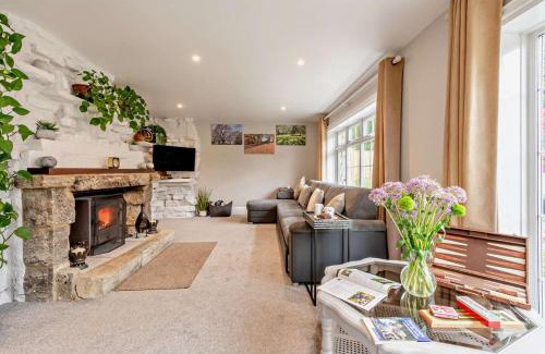 Romsey Casa | Hill Top
