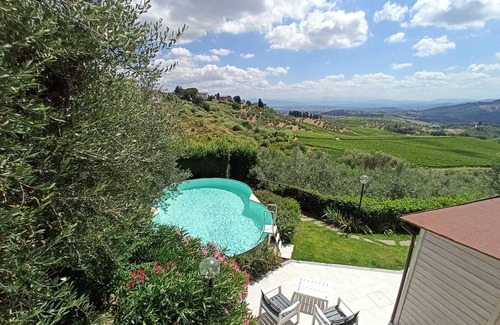 Carmignano Apartamento | FLORENCIA, TOSCANA, COLINAS CON VISTAS A FLORENCIA