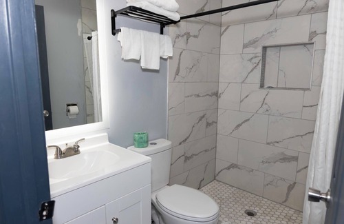 Hillsboro Hotel | Hillsboro Inn & Suites