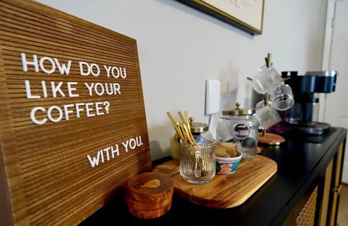 Weaverville Casa | Hillside Haven with King Suite