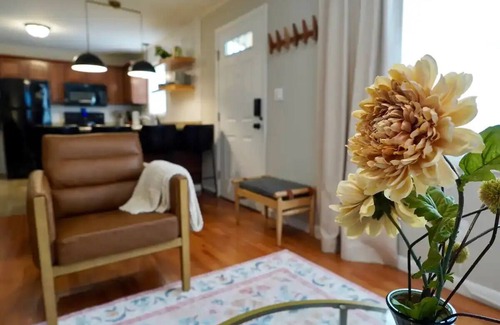 Weaverville Casa | Hillside Haven with King Suite