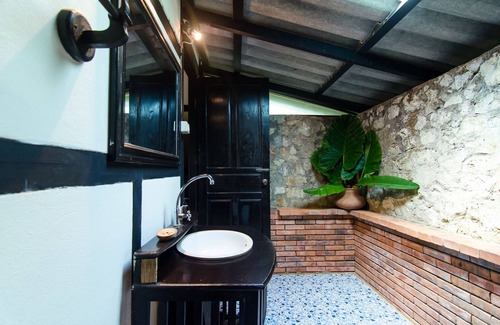 Luang Prabang Hotel | Hillside - Nature Lifestyle Lodge