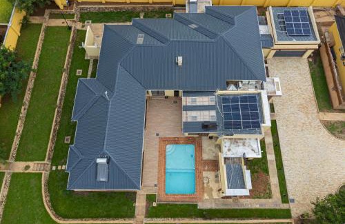 Lilongwe Cabina | Hilltop Executive Lodge
