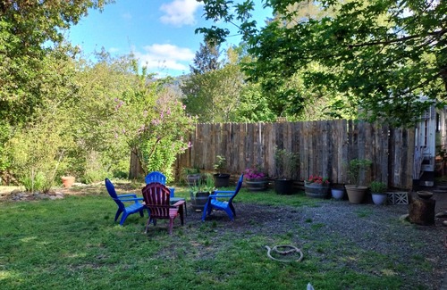 Willow Creek Cabaña | HILLTOP HAVEN 2BR Cottage Serenity for your family & pets Massage/Yoga avail