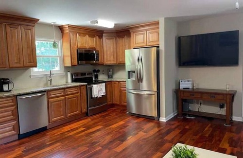 Ashland City Casa | Hilltop Hideaway w/ Hot Tub Close to Nashville