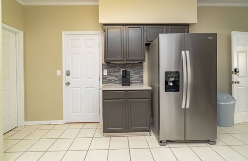 Montgomery Casa | Hillwood Home, w/ 2 Dens, King Beds & Sun Room