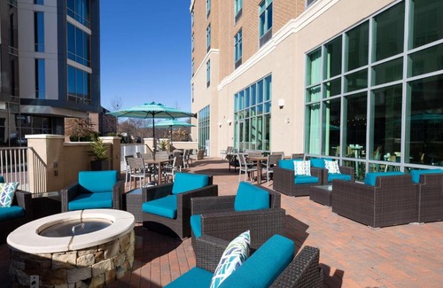 Downtown Asheville Hotel | Hilton Garden Inn Asheville Downtown