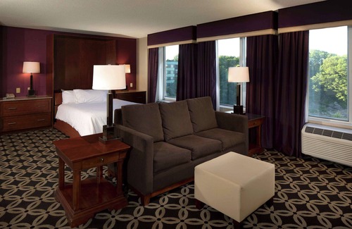 Auburn Hotel | Hilton Garden Inn Auburn Riverwatch