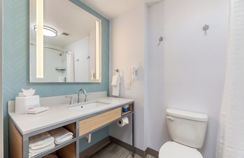 Kitty Hawk Hotel | Hilton Garden Inn Outer Banks/Kitty Hawk