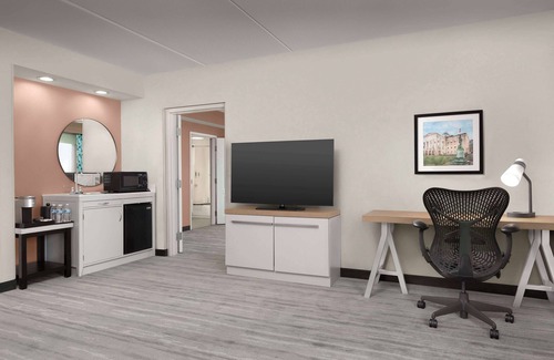 Northeast Raleigh Hotel | Hilton Garden Inn Raleigh Capital Blvd I-540