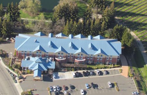 Santa Rosa Hotel | Hilton Garden Inn Sonoma County Airport