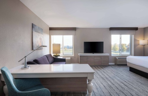 St. Charles Hotel | Hilton Garden Inn St. Charles