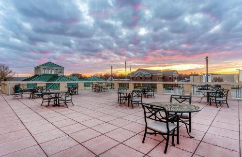 Colonial Heights Hotel | Hilton Garden Inn Richmond South/Southpark