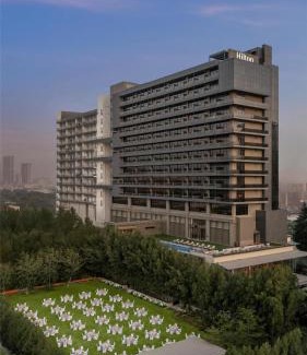 Gurugram Hotel | Hilton Gurugram Baani City Centre