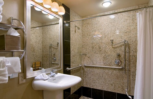 Downtown Knoxville Hotel | Hilton Knoxville