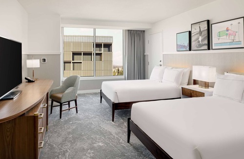 Fox Hills Hotel | Hilton Los Angeles Culver City