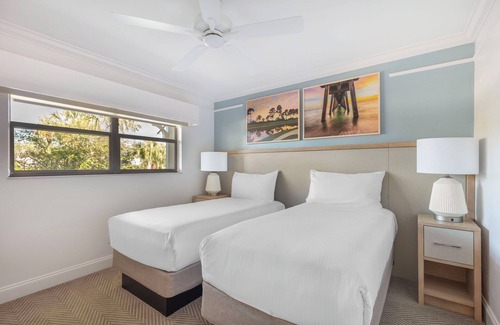 Old Naples Complejo | Hilton Vacation Club Charter Club Naples Bay