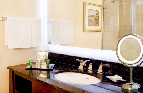 Woodcliff Lake Hotel | Hilton Woodcliff Lake