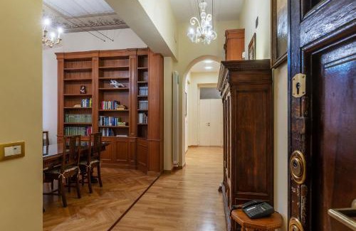 Sallustiano Apartamento | Historic Apartment in Sallustiano