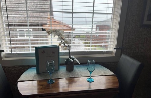 Newport Cabaña | Historic Beach Bungalow in Charming Nye Beach #6