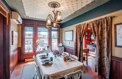 Monmouth Casa | Casa histórica en Wine Country, cerca de la Universidad Western Oregon