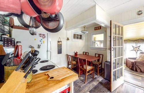 Long Beach Casa | Historic Cottage