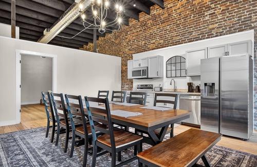Fayetteville Apartamento | Historic Downtown Loft. Walk to Shops & Eats.