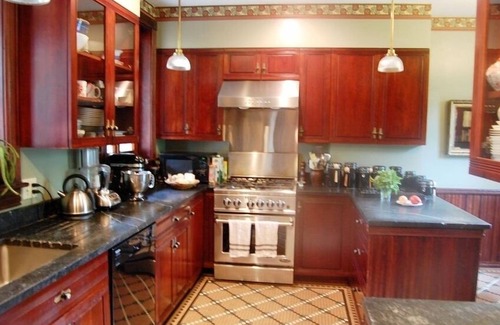 Lexington Casa | Casa histórica con jardines cerca Universidades y Downtown