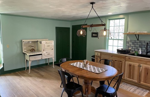 Branchton Casa | Historic IronMaster House at Springfield Falls