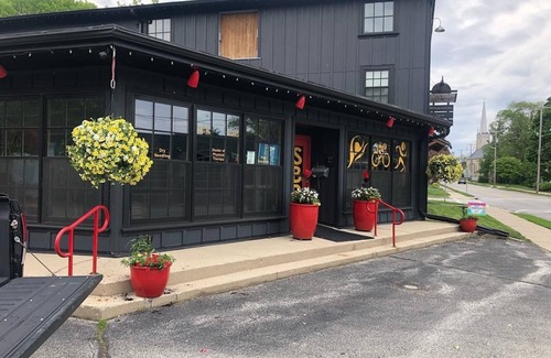 Cedarburg Apartamento | Historic Loft, Steps to Downtown