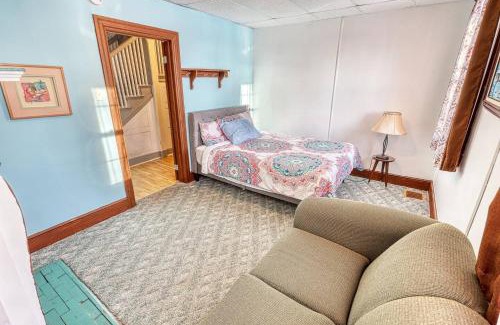 Waynesboro Casa | Historic Mansion with Summit View