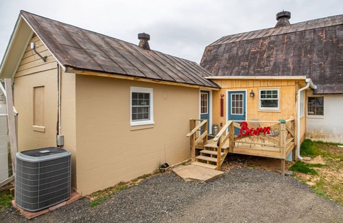 Lovettsville Casa | Historic Milk House Cottage Pond with Fire pit