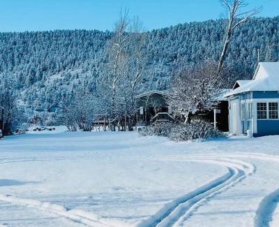 Cleveland Hotel | Historic Mora Inn & RV Park