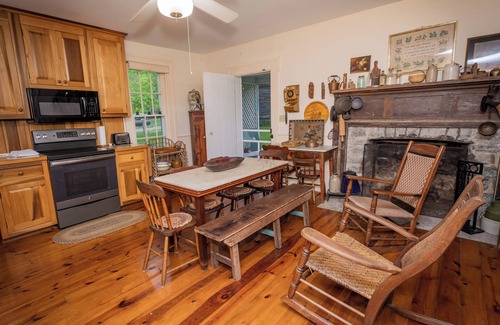 Springfield Otro | Historic Parker’s Landing