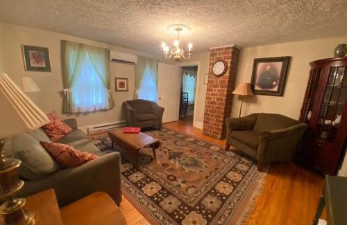 Berryville Hotel | Historic Rosemont Manor