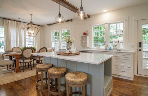 Conway Casa | Adorable cabaña cerca del centro y universidades