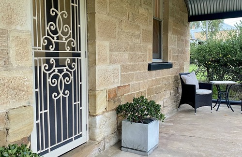 Rylstone Cabaña | VALE COTTAGE - Rylstone - Historic Stone Cottage - Walk to town