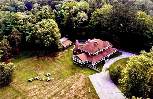 Waynesboro Casa | Historic Summit View Mansion Near Gettysburg