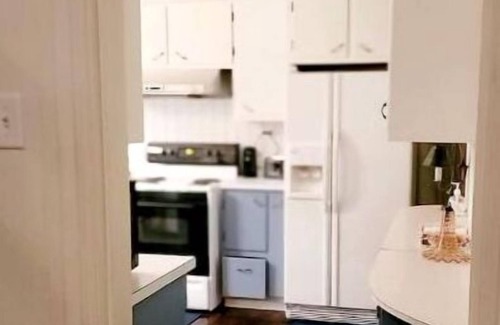 Watsontown Casa | Historic Townhouse w/Antiques & Riverview